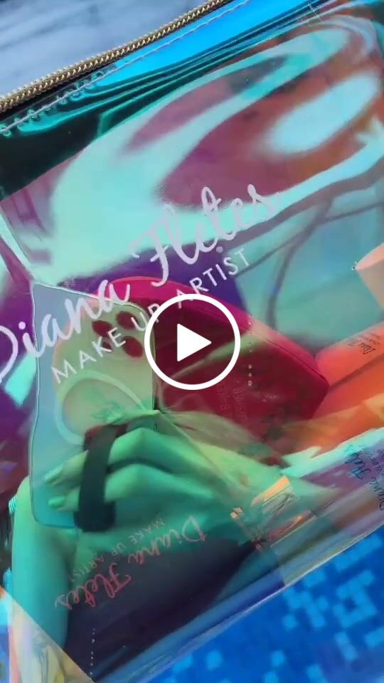 Customer video review of Maquillaje Diana Fletes A Prueba De Agua