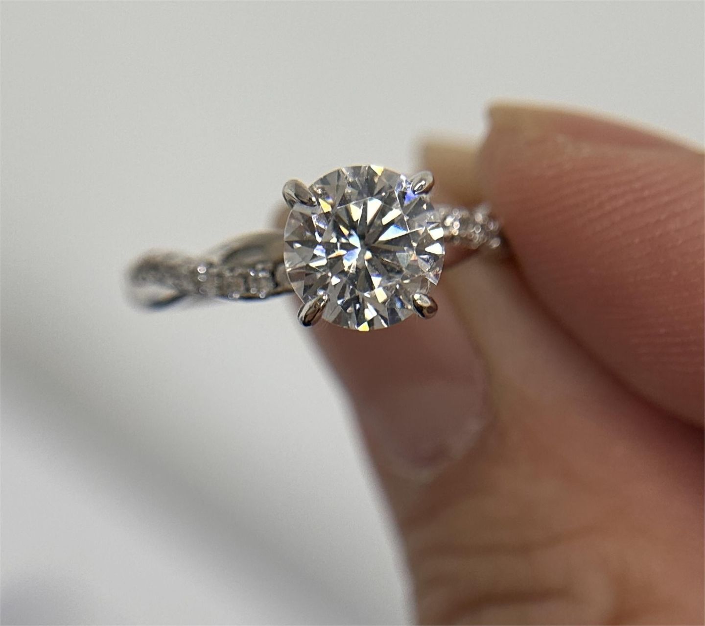Customer photo review of S925 1.25 Carat Twist Round Cut Engagement Ring In Sterling Silver For Bridal & Daily Wear