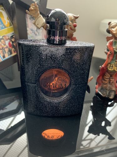 Customer photo review of Yves Saint Laurent Black Opium 90ml