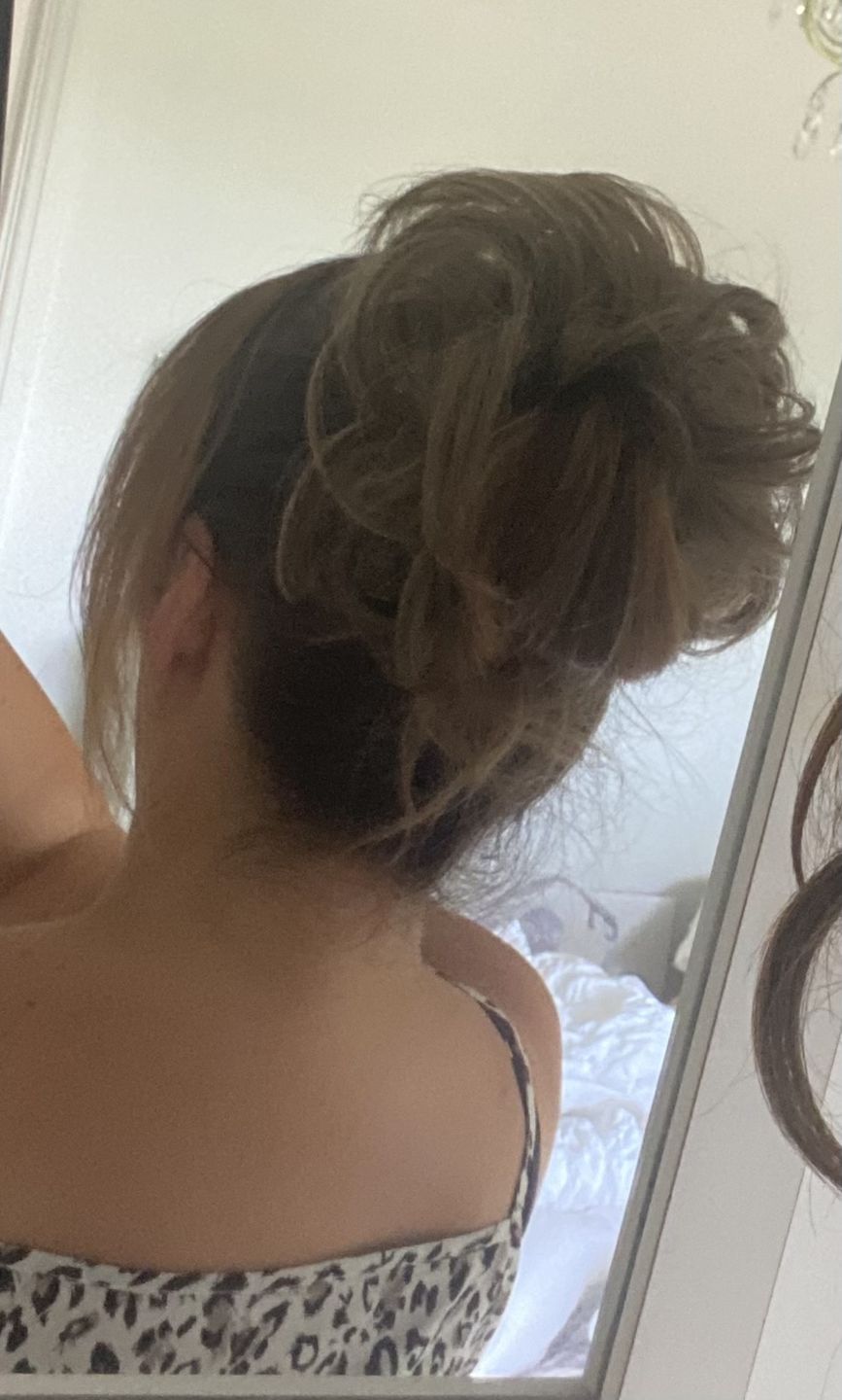 Customer photo review of Flicky Messy Scrunchie Bun