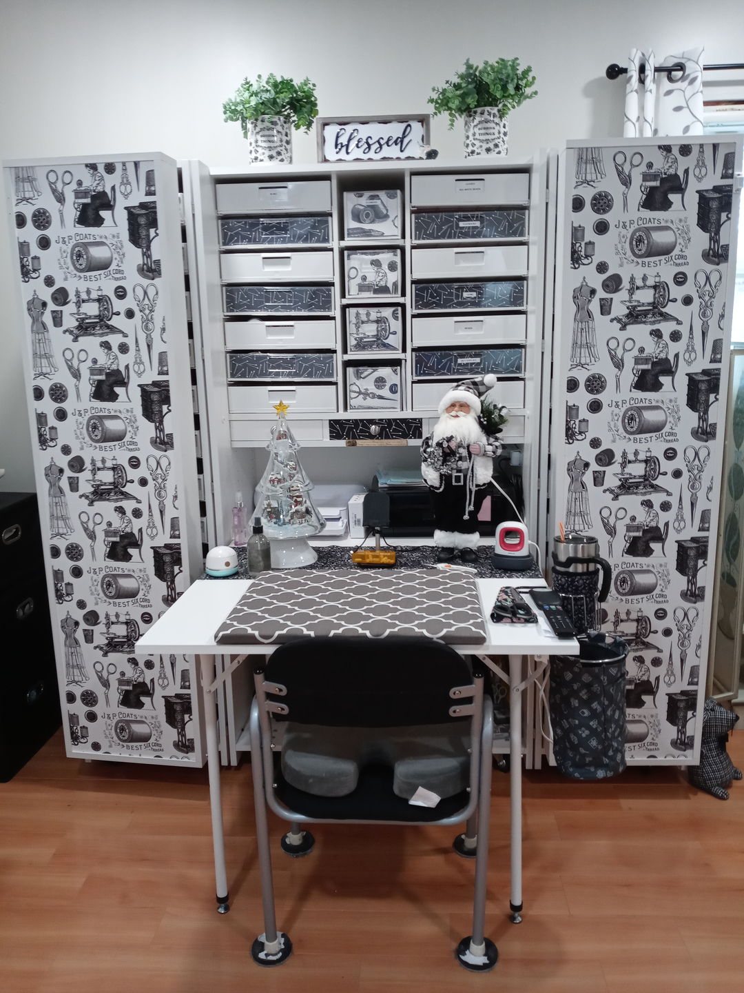 Customer photo review of 8 Shallow InView™ Totes