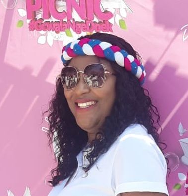 Customer photo review of Ear To Ear Closure Water Wig