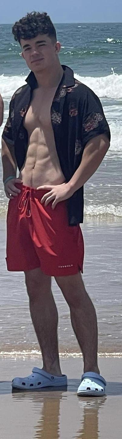 Customer photo review of 140 Frooty Swim Shorts