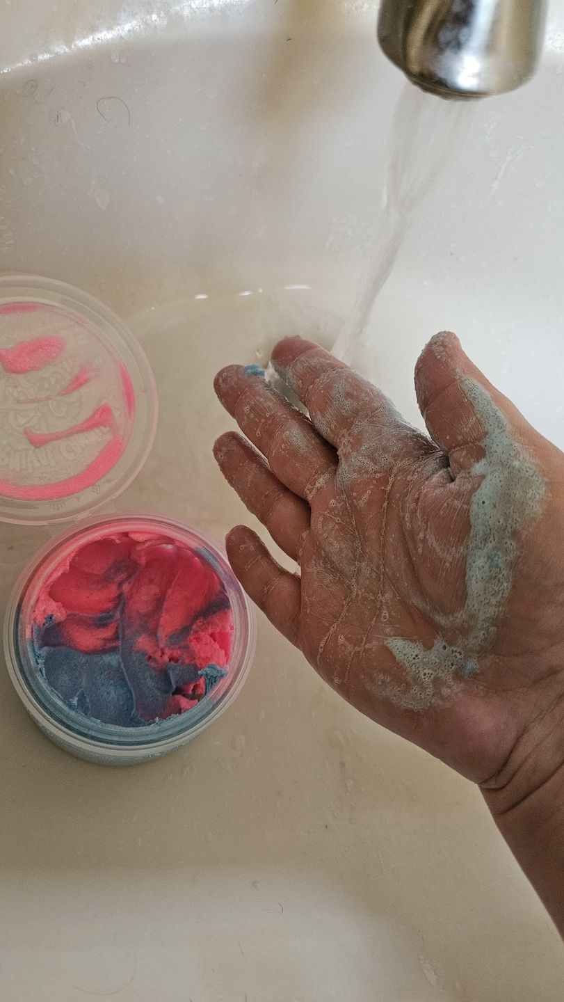 Customer photo review of Carnival Cannibal Split Scrub (Birthday Cake & Cotton Candy)