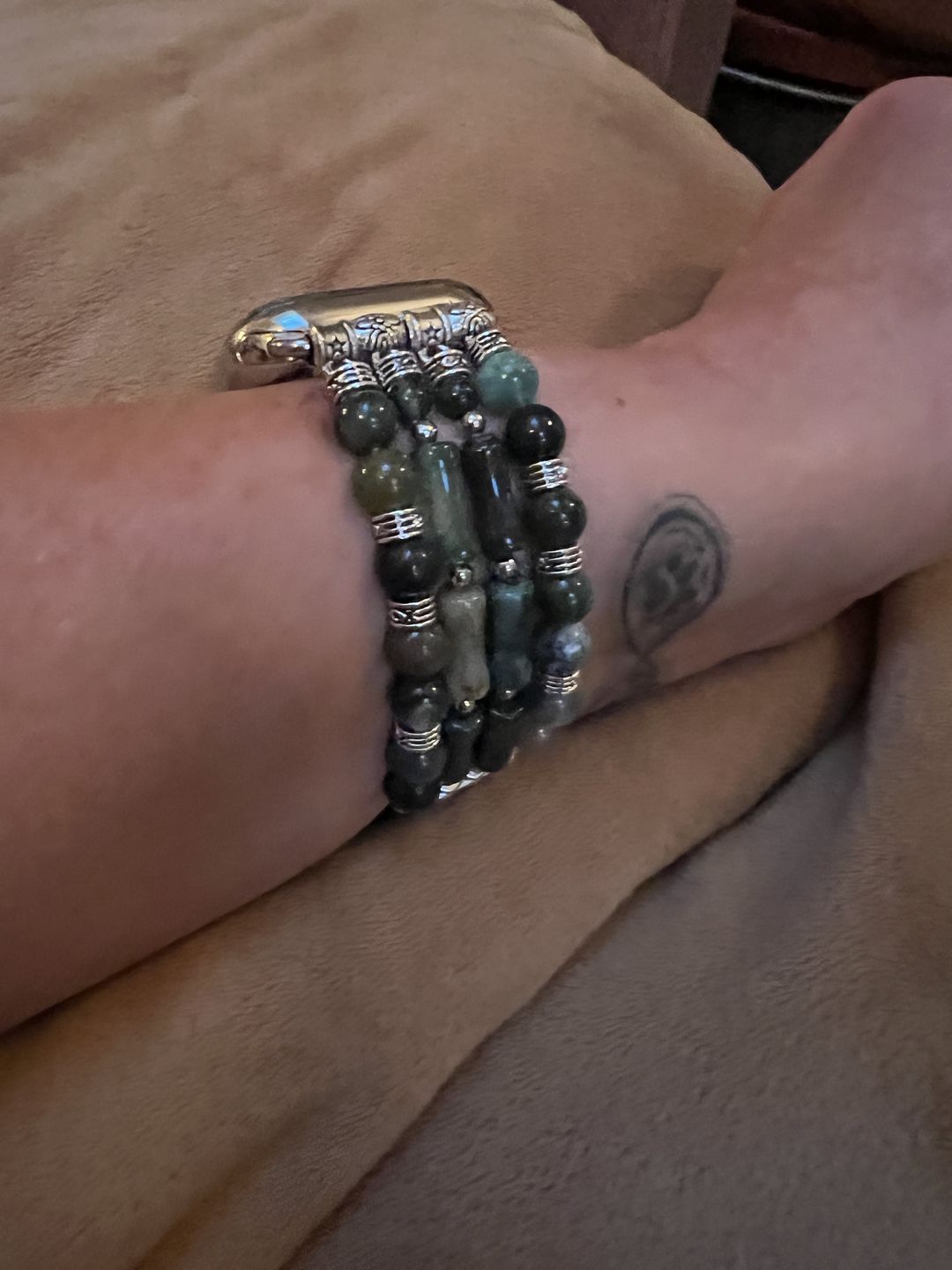 Customer photo review of Vintage Agate Stretch Apple Watch Strap