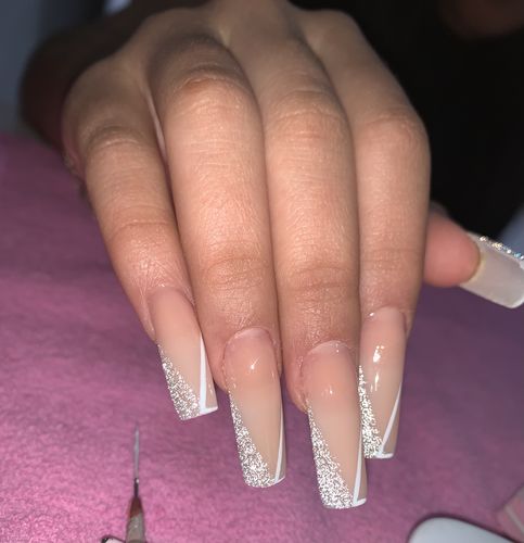 Customer photo review of Monómero 8 oz Royalty MC Nails