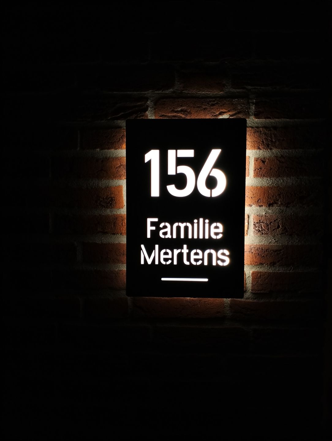 Customer photo review of Numero civico e testo luminoso modello Lux Vertical