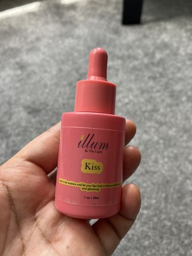 Customer photo review of Kiss Oil - Lip Treatment
