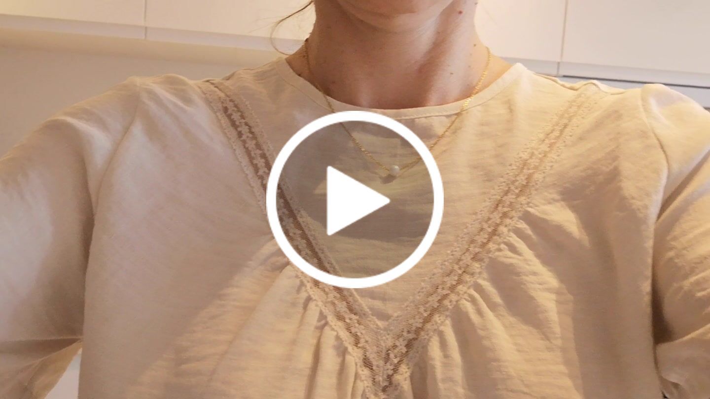 Customer video review of Collar Perla de Mar
