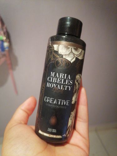 Customer photo review of Monómero 4 oz Royalty MC Nails