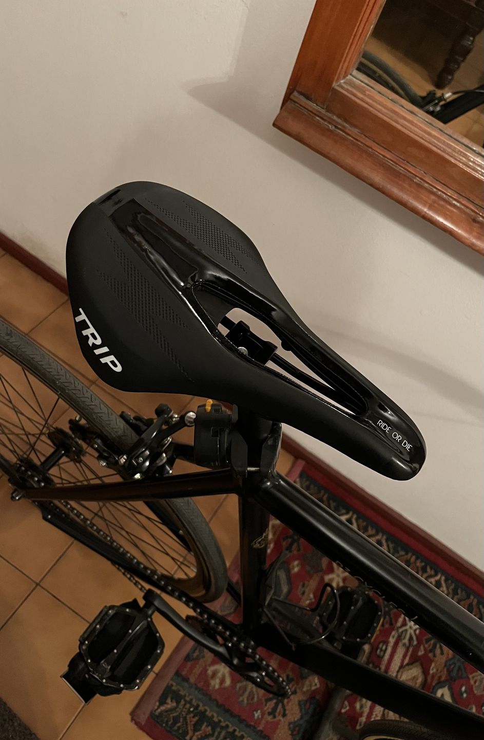 Customer photo review of Sillín TRIP Ride or Die Black