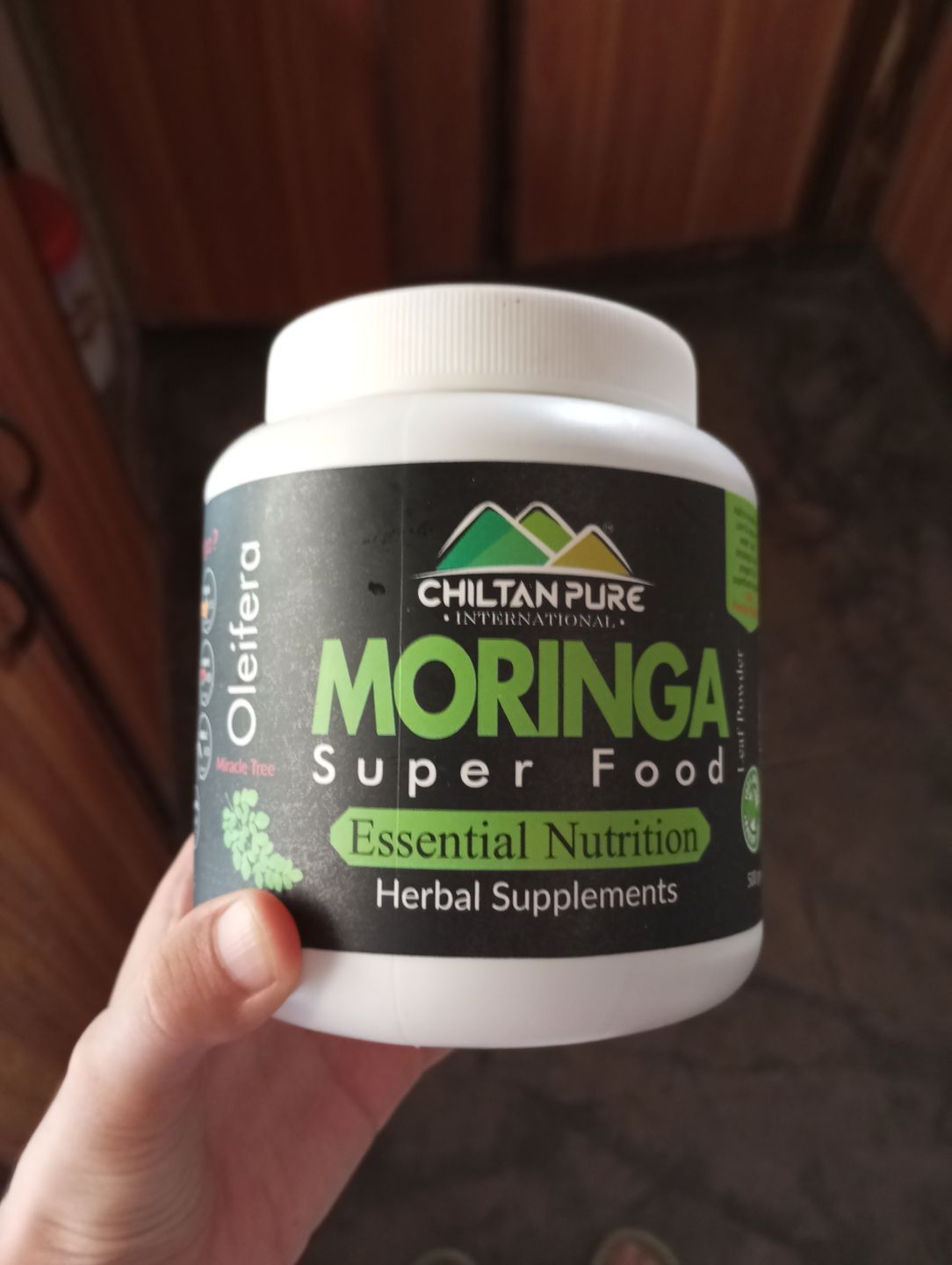 Customer photo review of Moringa Powder SuperFood  [ کرشماتی پتوں سے 300 بیماریوں کا علاج - چلتن سہاجنا]