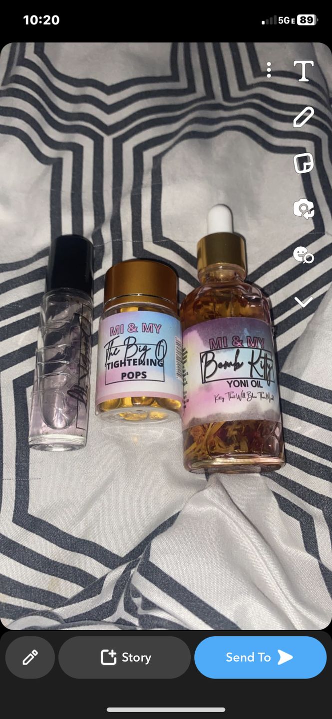 Customer photo review of Sweet Like Honey Yoni Wash