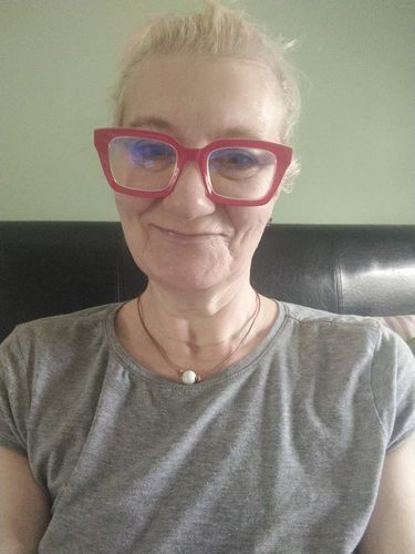 Customer photo review of Gentle Flow - Howlite and Natural Leather Choker Necklace