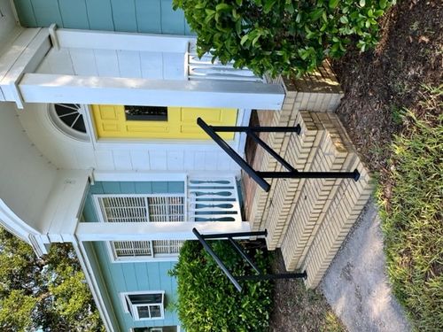 Customer photo review of Indoor/Outdoor Handrail Kit for Stairs 3 Steps