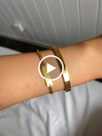 Customer video review of Figaro Bar | Armband + Gravur