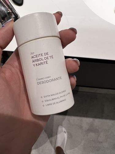 Customer photo review of Desodorante (65gr/2 meses)