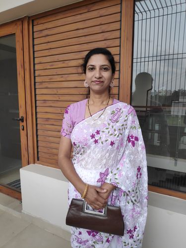 Customer photo review of Rubans Rose Gold Plated Handcrafted Zircon Stone Stud Earrings