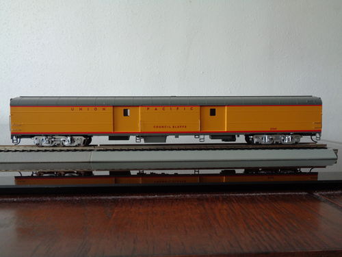 Customer photo review of (RESERVED) WalthersProto 920-9208 85' ACF Baggage Car - Standard - Union Pacific(R) Heritage Fleet -- Council Bluffs #5769; w/printed name & number, HO Scale