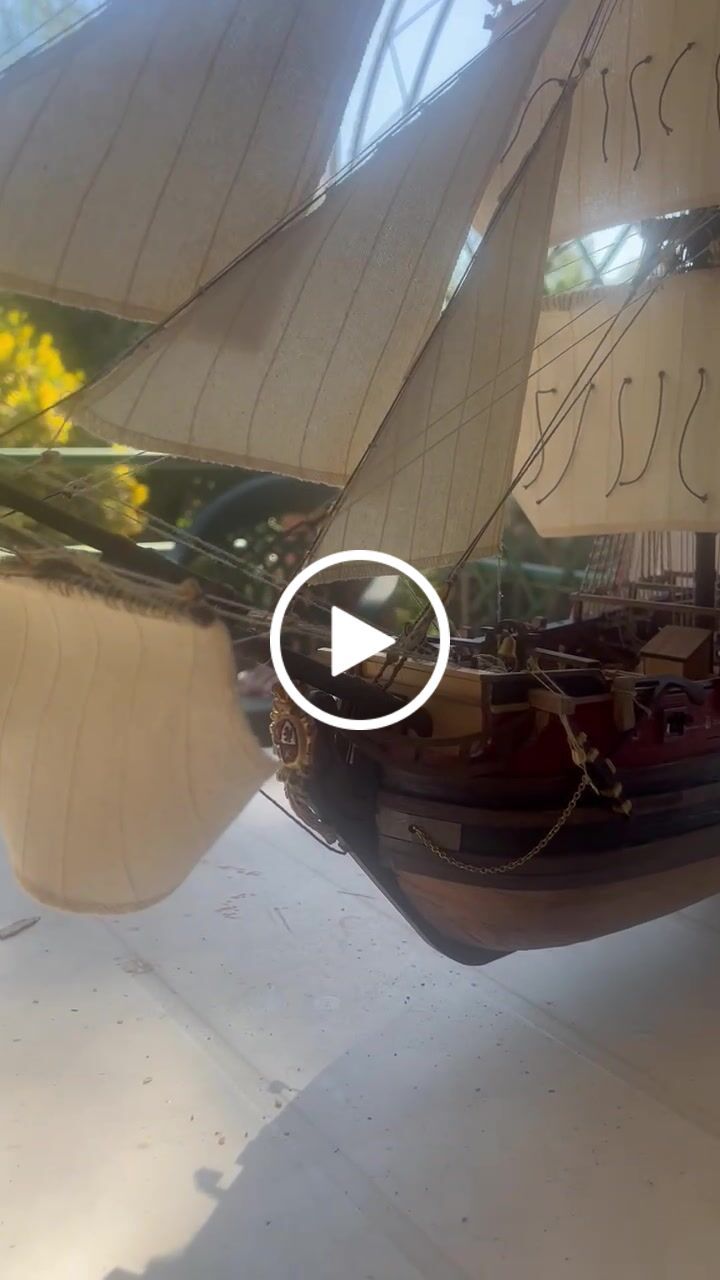 Customer video review of Maqueta Barco La Candelaria