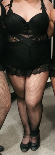 Customer photo review of Tara High Waist Bottoms Recycled BLACK