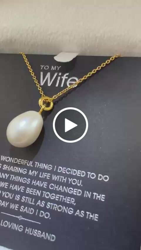 Customer video review of Wonderful Wife - Freshwater Baroque Pearl Pendant