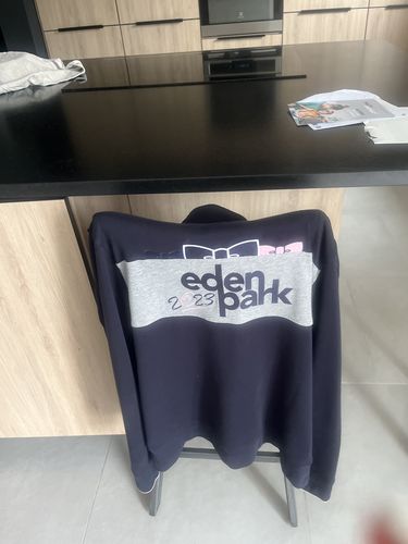 Customer photo review of Sweat zippé bleu marine à col montant