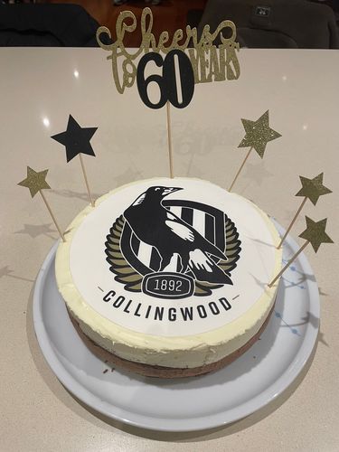 Customer photo review of Collingwood Magpies Football Club Logo - Edible Icing Images
