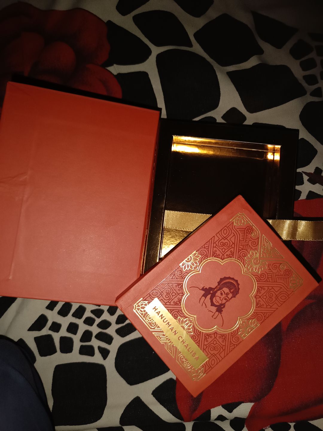 Customer photo review of Hanuman Chalisa Book - Premium Edition in a Gift Case
