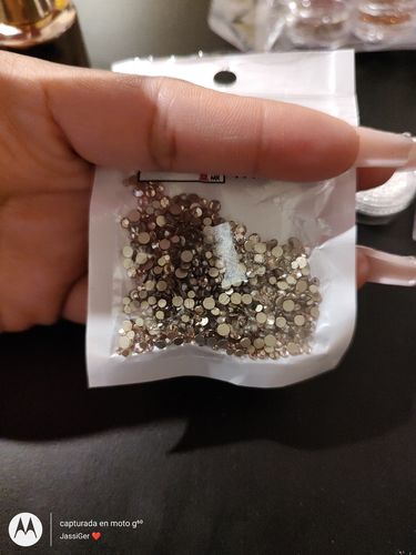 Customer photo review of Bolsa Piedra Mix Dorada 1440 pzas