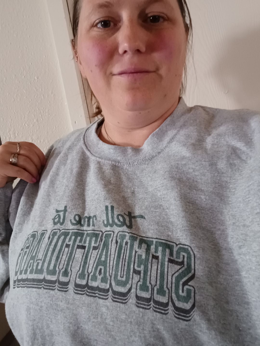 Customer photo review of STFUATTDLAGG sweatshirt