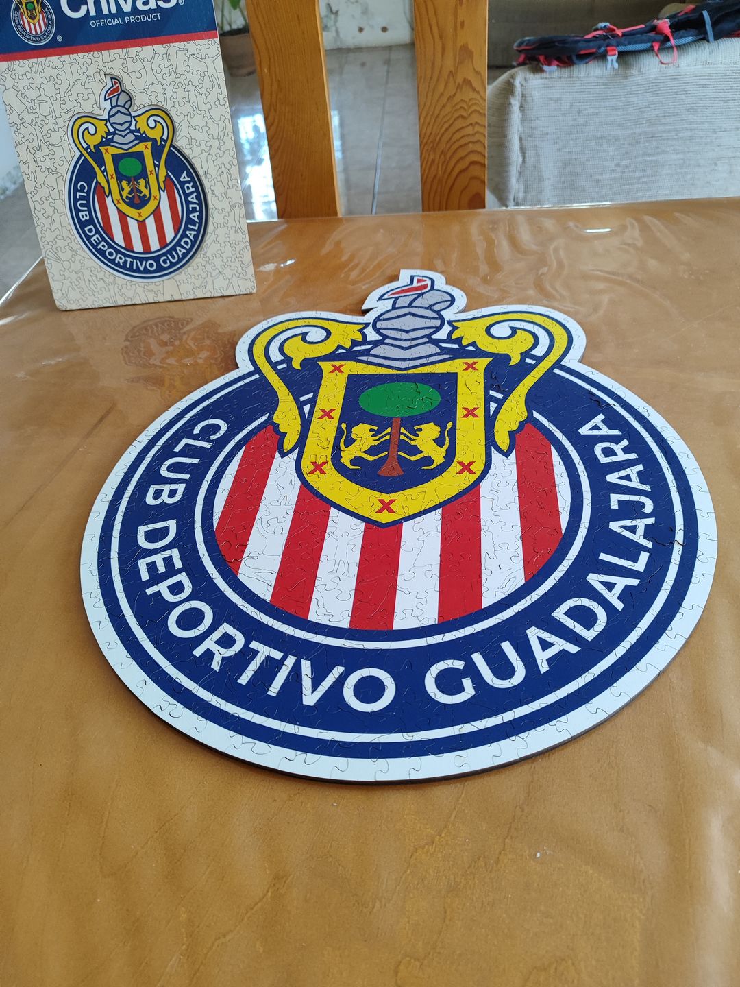 Customer photo review of Chivas Guadalajara® Logo - Rompecabezas de Madera Oficial