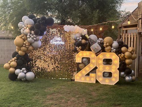 Customer photo review of Light Gold Shimmer Wall Panels – Easy Setup Wedding/Event/Theme Party Decorations
