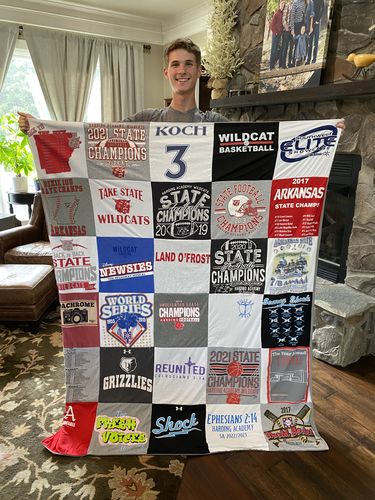 T-shirt quilt featuring wildcats basketball, grizzlies team by Amy from AR