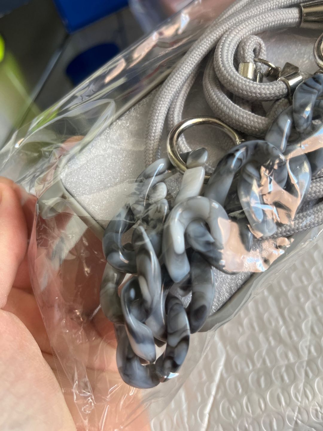 Customer photo review of "Marmorette" - iPhone Crossbody Schutzhülle