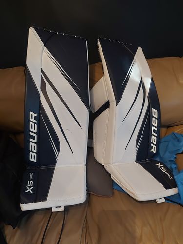 Customer photo review of Bauer Vapor X5 Pro Senior Goalie Pads