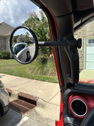Customer photo review of JL/JLU A-Pillar Side Jeep Mirrors with Base Mount Driver AND Passenger
