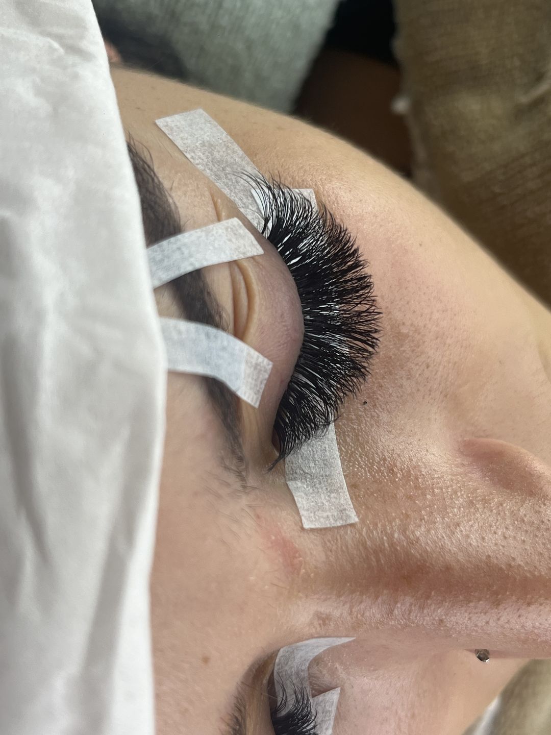 Customer photo review of Mar Preto Black Lash Adhesive