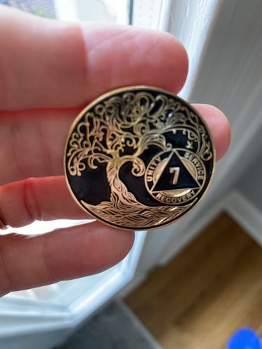 Customer photo review of 1 to 65 Year Sobriety Mint Twisted Tree of Life Gold Plated AA Recovery Medallion/Chip/Coin - Black
