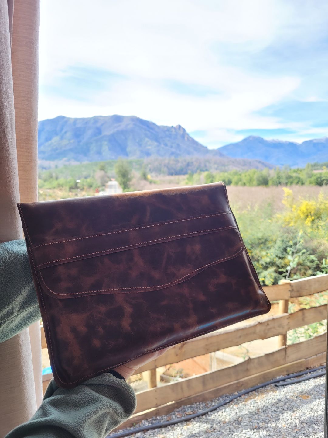 Customer photo review of Funda Notebook