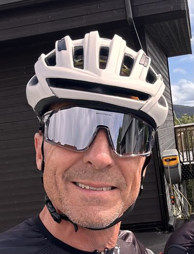 Customer photo review of Kapvoe X76 Sports Sunglasses