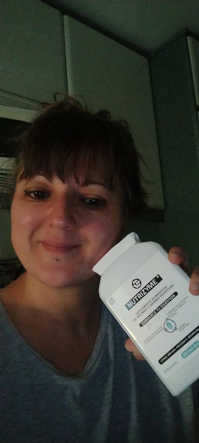 Customer photo review of NUTRIZYME® | Enzimas digestivas y Plantas | 90 Caps. | Papaína, Lipasa, Amilasa, Bromelina, Proteasa, Curcumina, Bromelina ++