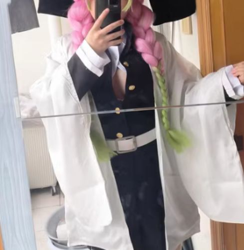 Customer photo review of Demon Slayer Kimetsu no Yaiba Mitsuri Kanroji Cosplay Kostüm Kimono