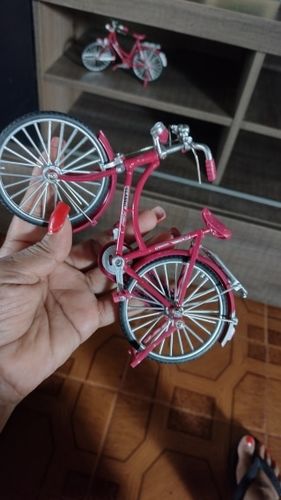 Customer photo review of Kletshuts™ Bicycle - Gør-Det-Selv Cykelmodel Skalalegetøj