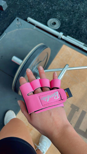 Customer photo review of Guantes GRAB Barbie