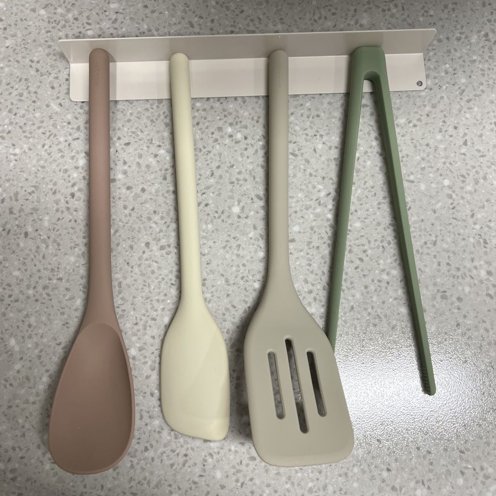Customer photo review of Magnetic Cooking Utensils (Set of 4, Included Rack)