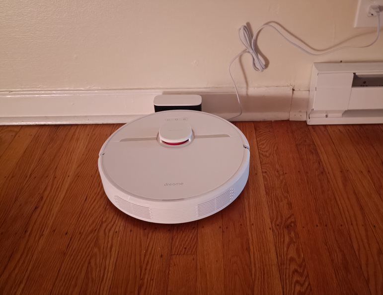 Customer photo review of Dreametech D9 Robot Vacuum & Mop