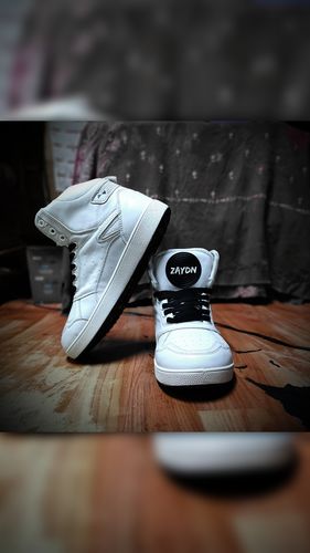 Customer photo review of COSMOS White Men's High Top sneaker