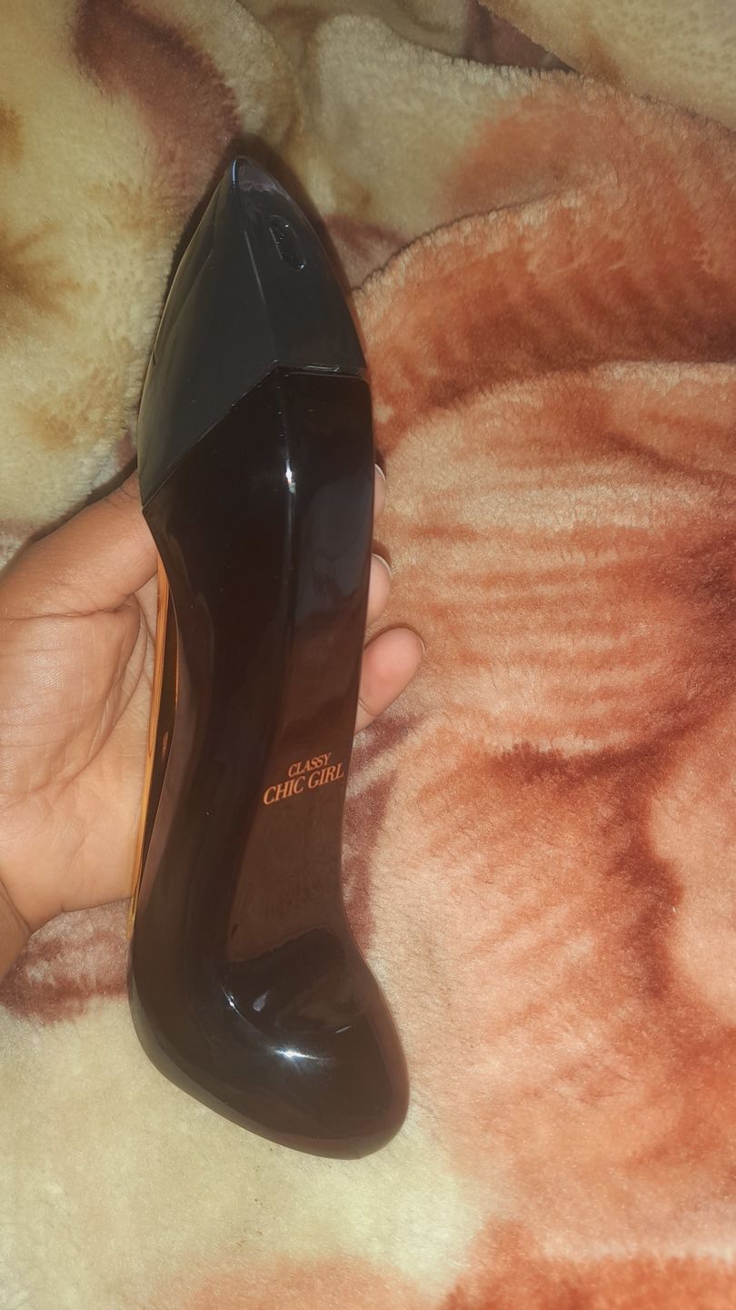Customer photo review of CLASSY CHIC GIRL