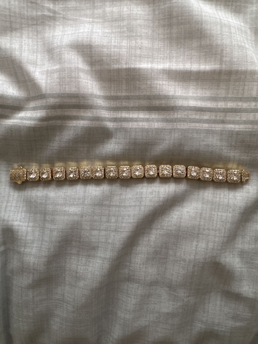 Customer photo review of ICE BREAKER. - 5MM 18K GOLD